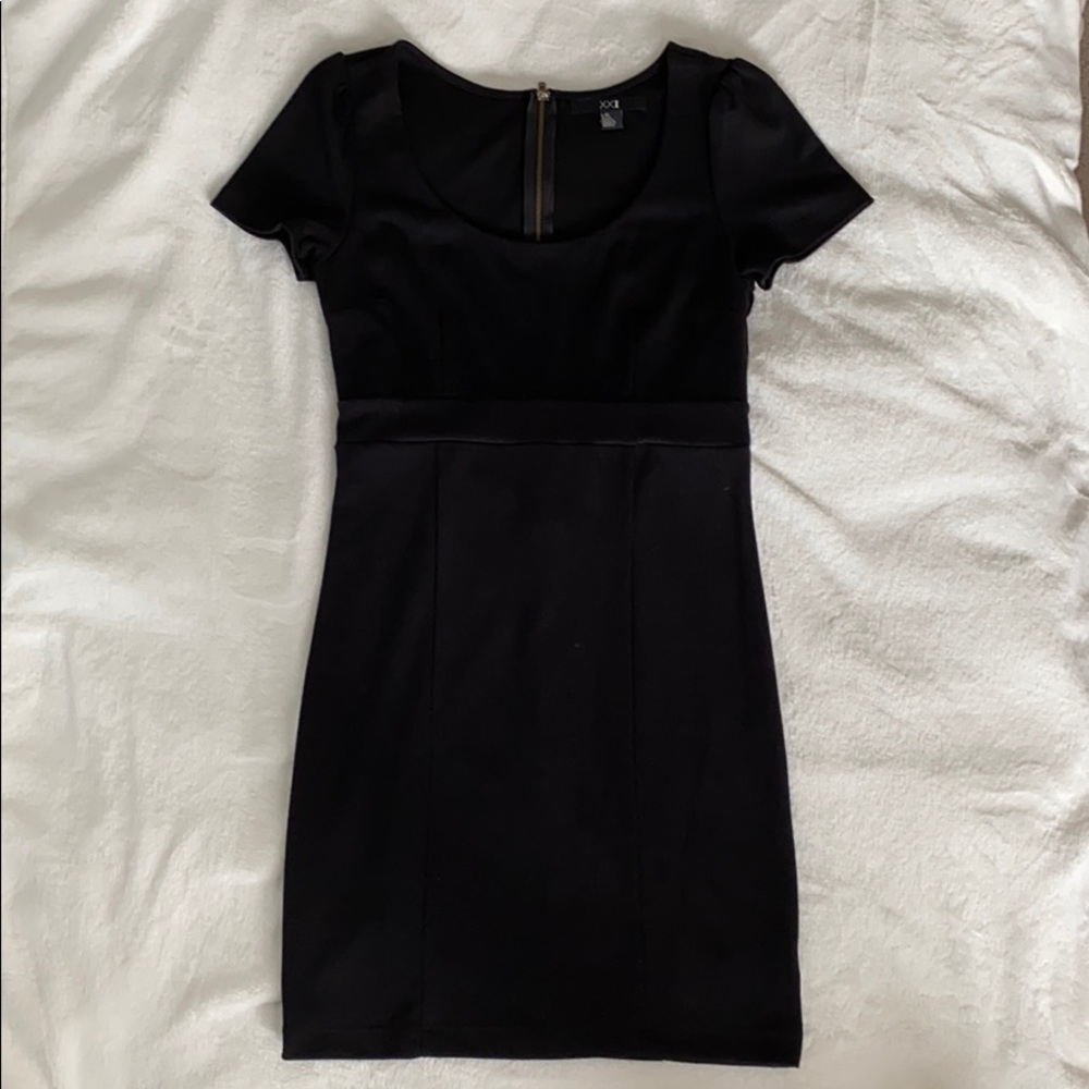 Forever 21 Black Short Sleeve Dress